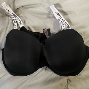 Victoria’s Secret T-Shirt Bra - 40DD